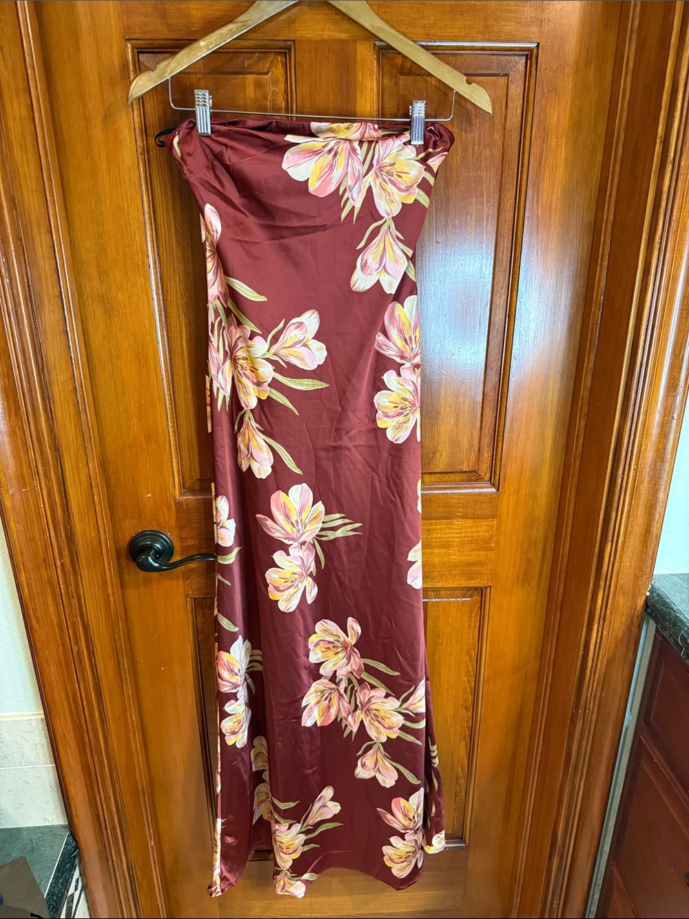 Women’s Strapless Floral satin maxi dress Burgundy